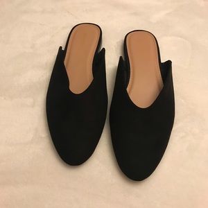 *NWOT* Old Navy Faux-Suede Mule Flats for Women